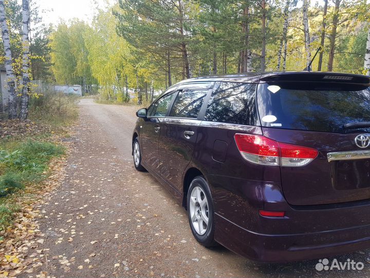 Toyota Wish 1.8 CVT, 2010, 147 000 км