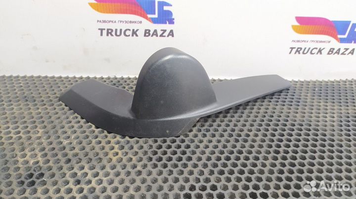 Крышка кронштейна зеркала правая