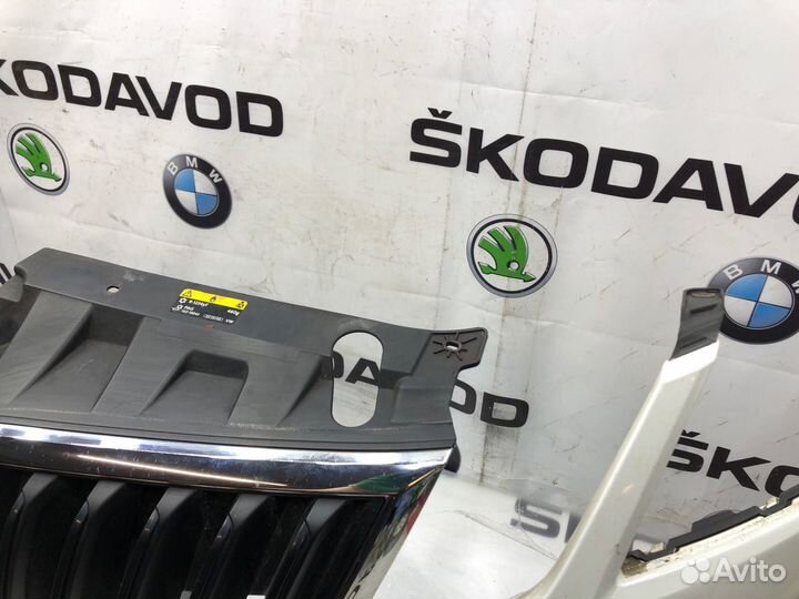 Бампер передний Skoda Octavia A7 (5E) 1.6 ddya