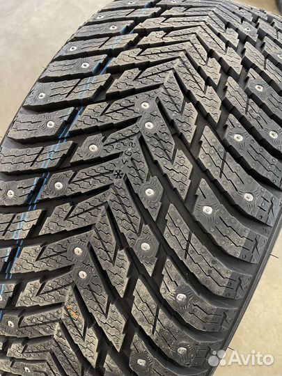 Nokian Tyres Hakkapeliitta 10p SUV 215/60 R17 100T