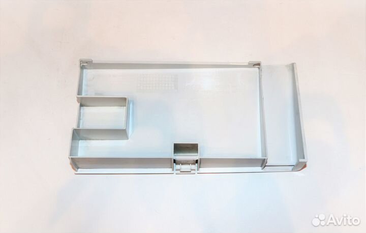 Крышка сливного насоса ст.машины Bosch 00265956