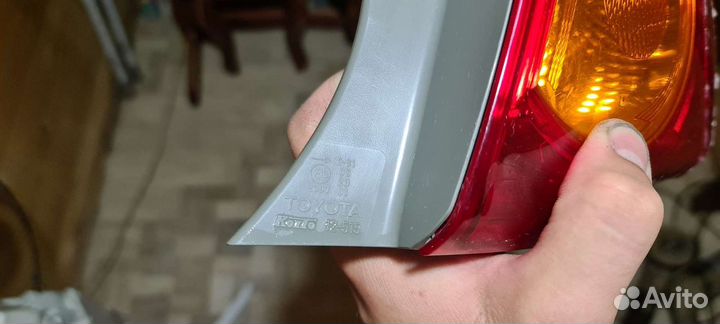 Задняя правая фара toyota corolla е150 до рест