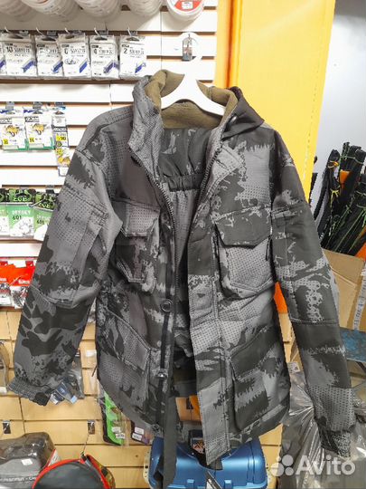 Демисезонный костюм для рыбаков и охотников