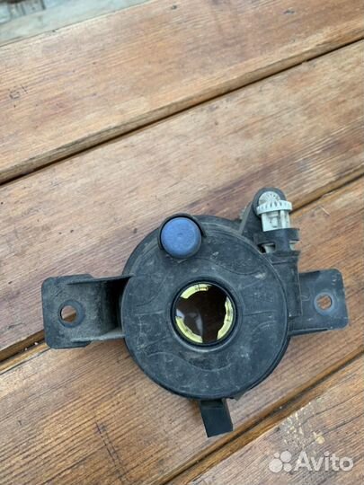 Фара противотуманная левая на BMW X5E70 2011г рест