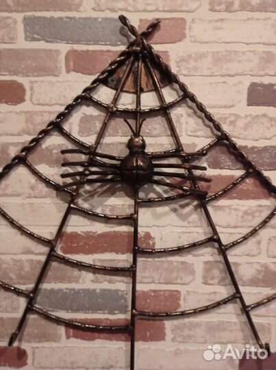 Кованый паучок