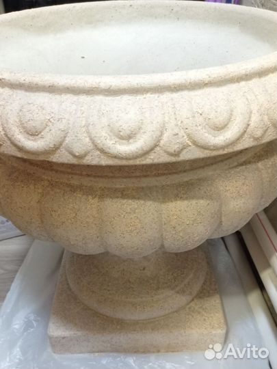 Уличные вазоны бетонные