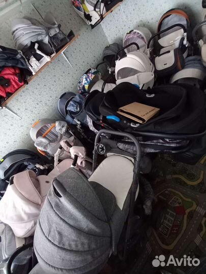 Коляски в наличии 32 штуки