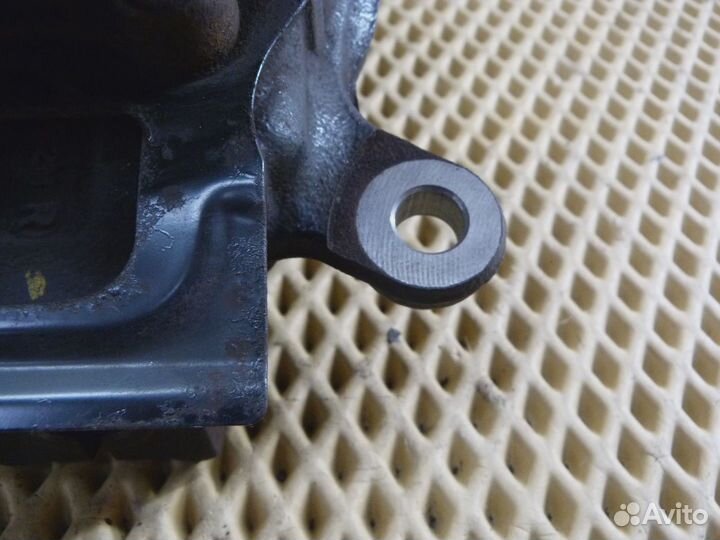 Кулак поворотный передний правый Renault Koleos (HY) 2008-2016 (40014JY00A)