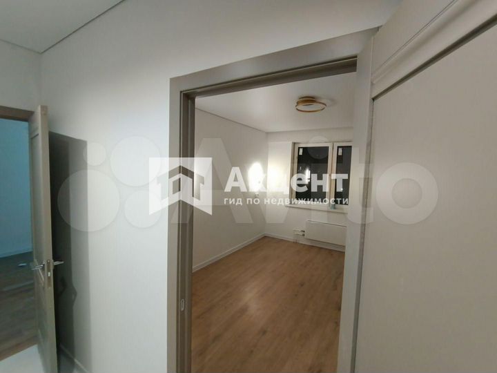 2-к. квартира, 57 м², 4/17 эт.