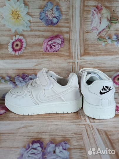 Кроссовки nike детские