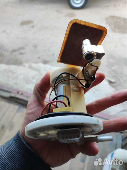 Топливный насос со стаканом Honda zoomer ruckus