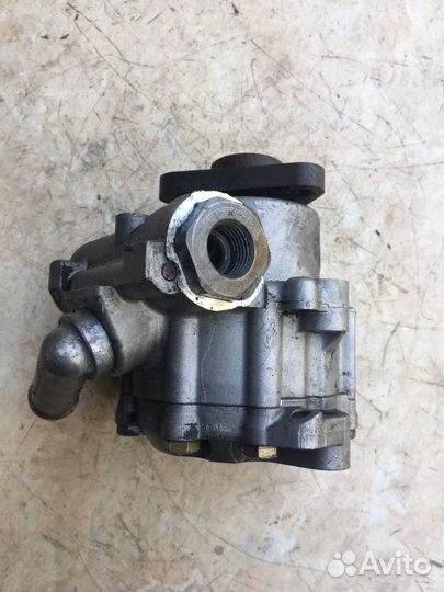 Насос гидроусилителя Ford Scorpio 2.- (1994-98)