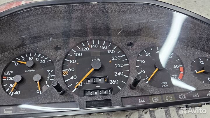 Приборная панель Mercedes W140