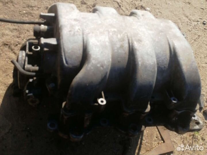 Коллектор впускной мерседес Mercedes