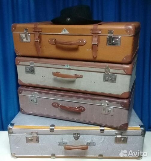 Чемодан старый винтажный ретро стиля СССР