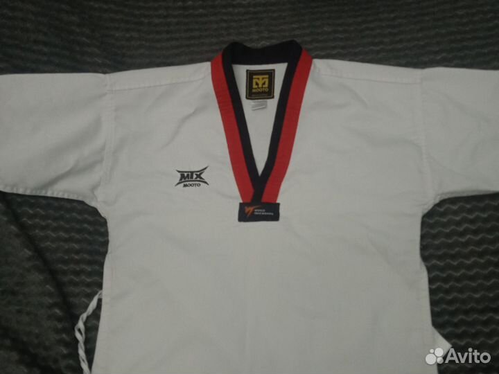 Добок(костюм) и пояса по тхэквондо