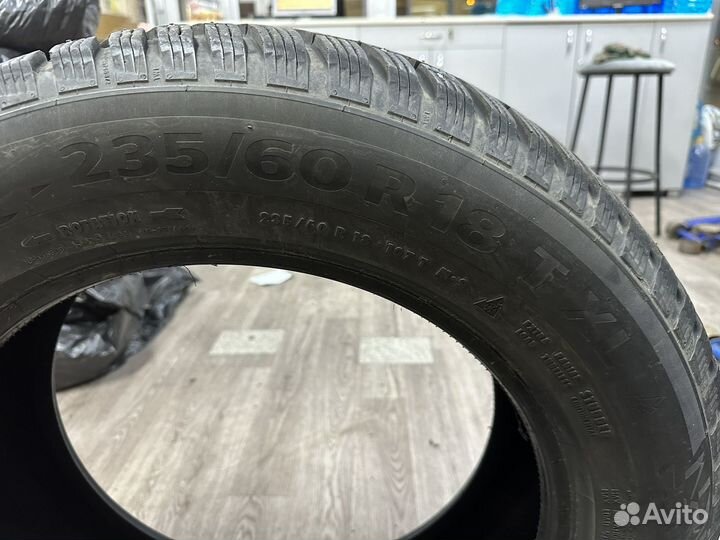Continental IceContact 3 235/60 R18 107T