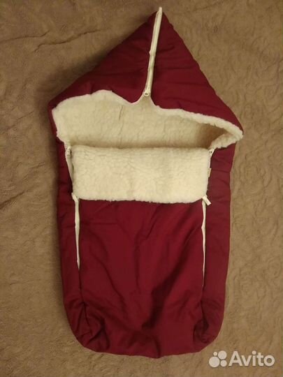 Зимний конверт и муфта для рук в коляску на овчине