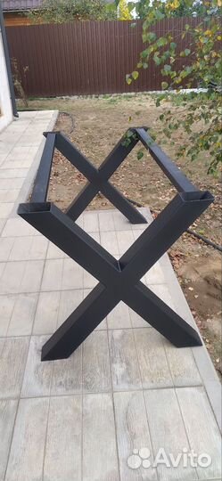 Подстолье