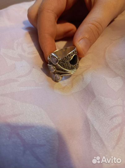 Перстень женский серебро