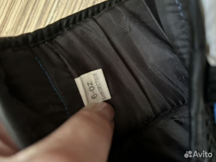 Боксерские перчатки demix