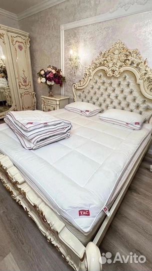 Комплетк одеяло и подушки TAC