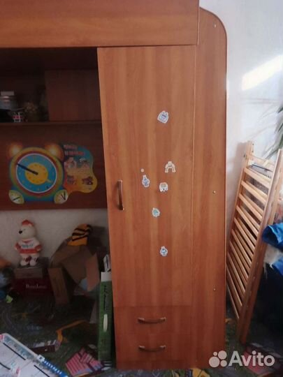 Детская двухъярусная кровать с лестницей комодом