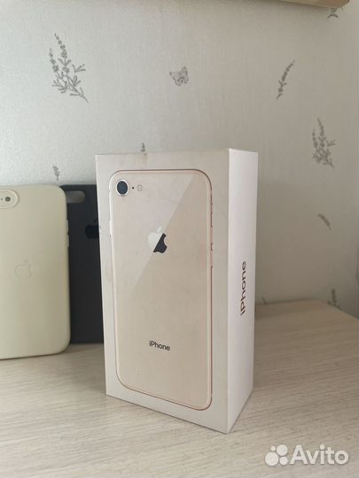 iPhone 8, 64 ГБ