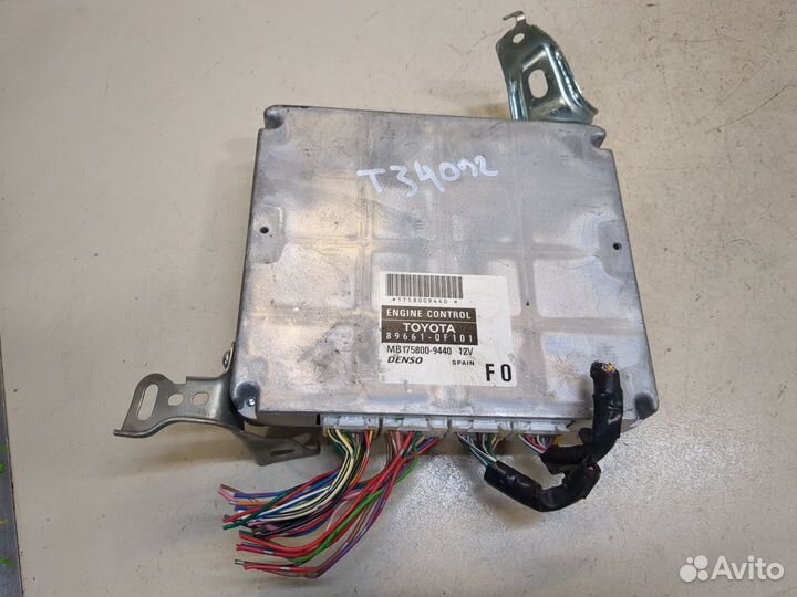 Блок управления двигателем Toyota Corolla Verso, 2