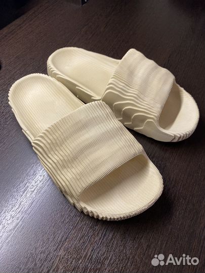 Тапки adidas adilette