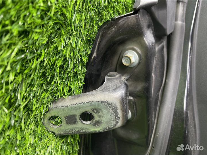 Петли двери передние правые Honda Fit GE6 L13A