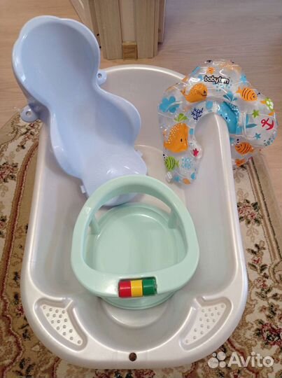 Ванночка для купания с горкой