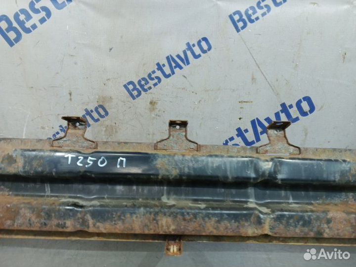 Усилитель бампера передний Chevrolet Aveo T250