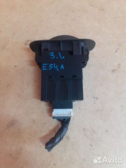 Кнопка стеклоподъемника задняя Mitsubishi Galant