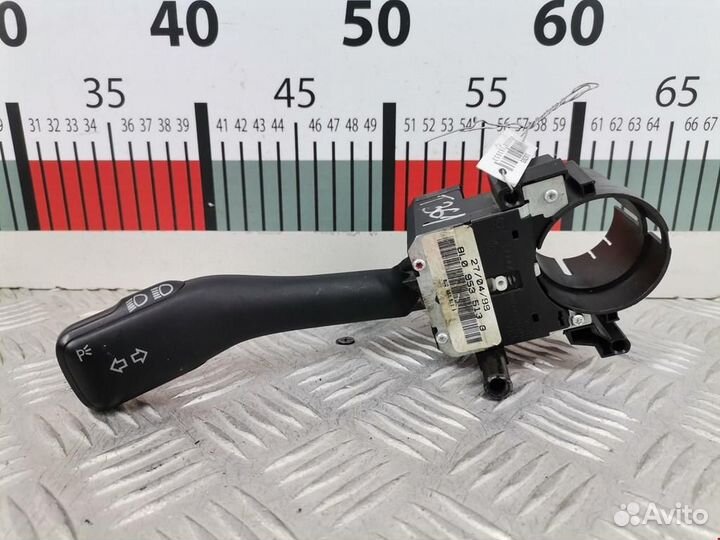 Переключатель поворотов Volkswagen Golf 4 1999