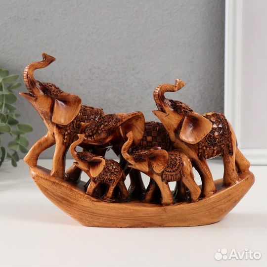 Сувенир полистоун 'Пять слонов с попоной на подста