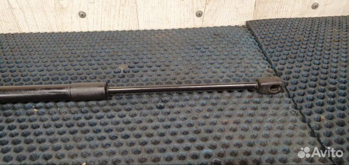 Амортизатор капота Mercedes-Benz E-Class W212