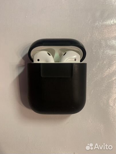 Чехол на Airpods 2