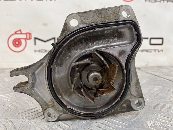 Б/У водяная помпа (охлаждения) Mazda Demio 2 DY3W