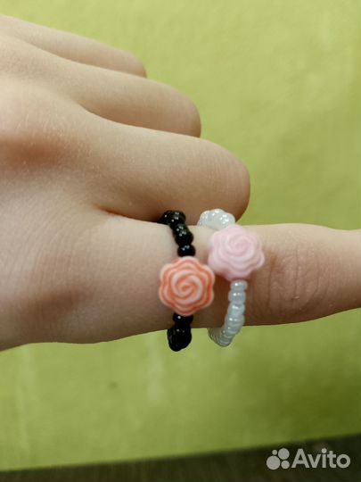 Украшения из бисера