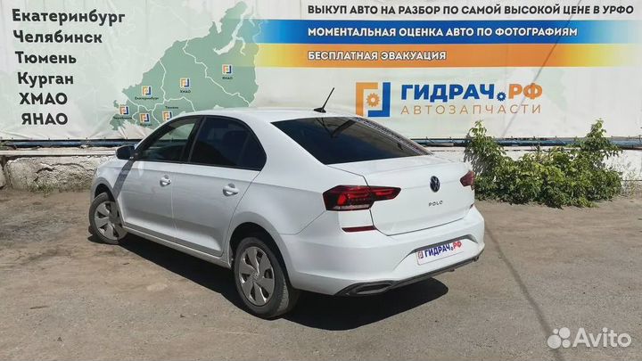 Крышка зеркала внутренняя левая Volkswagen Polo (M