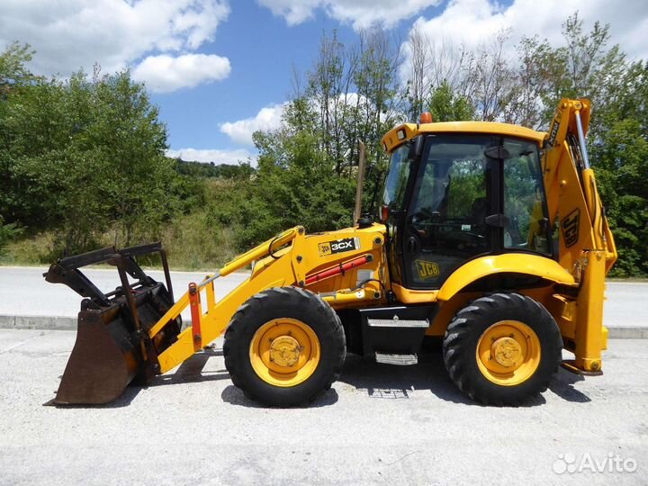 Экскаватор-погрузчик JCb 3CX с оператором