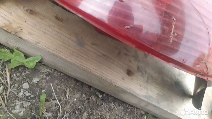 Задние фонари на пэжо