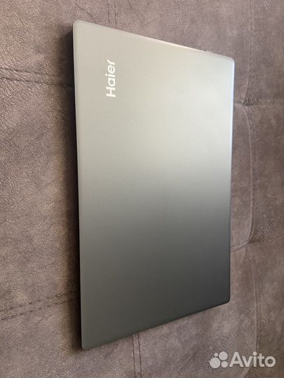 Ноутбук Haier U1530EM