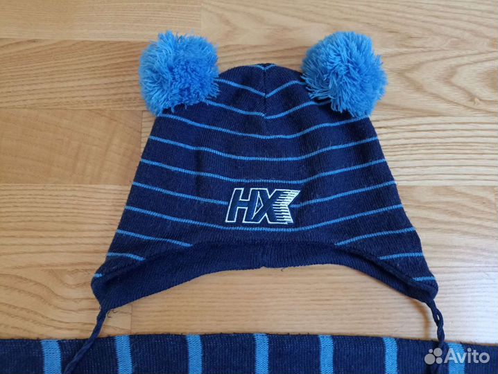 Зимняя шапка и шарф хоккей клуба Нефтехимик