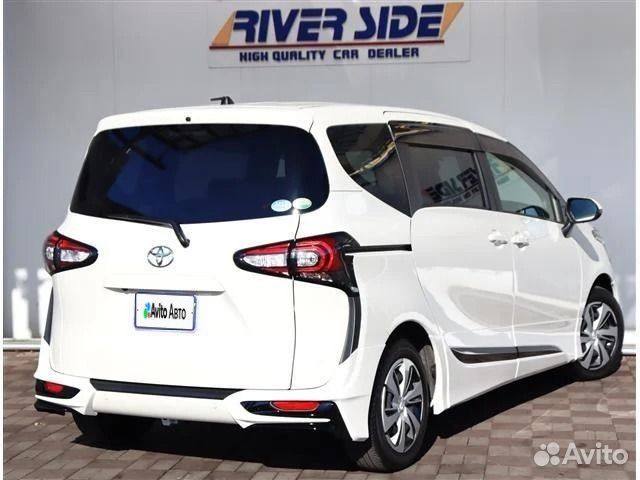 Toyota Sienta 1.5 CVT, 2021, 33 000 км