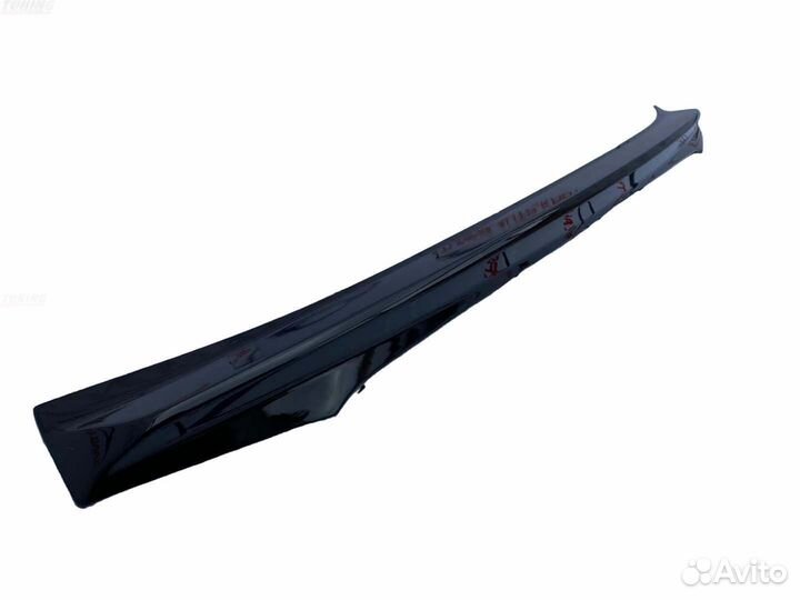 Спойлер под стекло Lexus 570 O2612