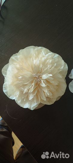 Брошь ручной работы цветок