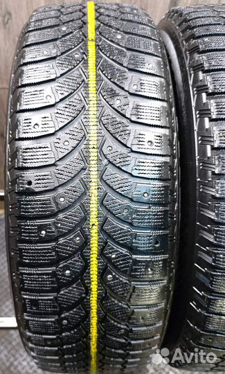 Bridgestone Blizzak Spike-01 235/65 R17 108T