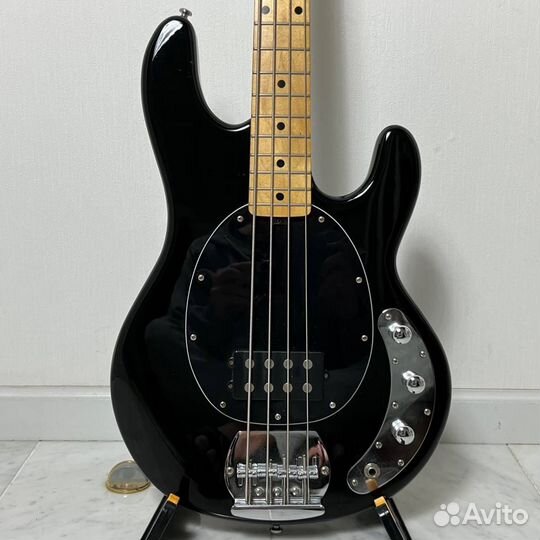 Бас-гитара Sterling by MusicMan SUB